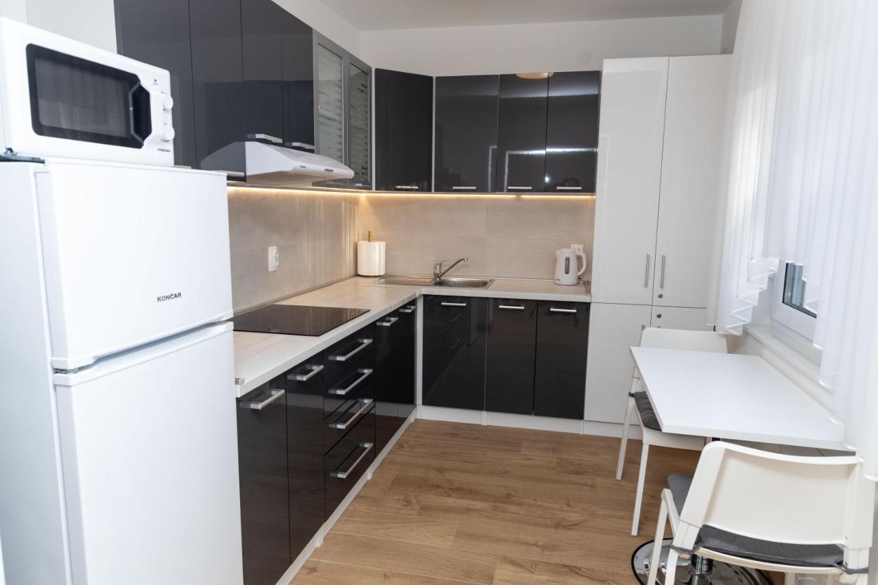 Apartmani Orion - Kasiopeja Vinkovci Exterior photo